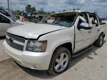  Salvage Chevrolet Avalanche