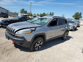  Salvage Jeep Cherokee