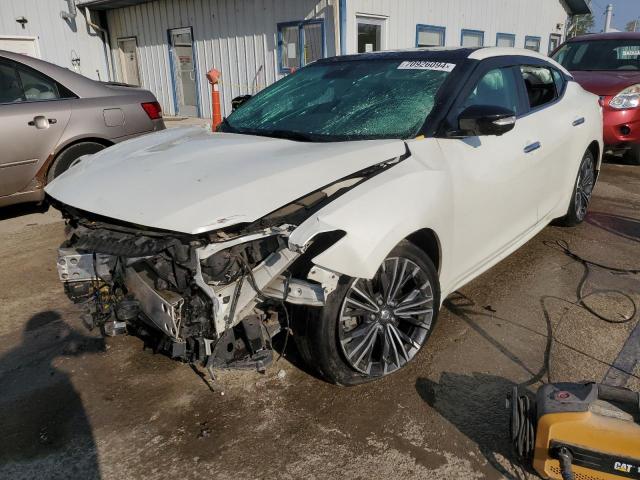  Salvage Nissan Maxima