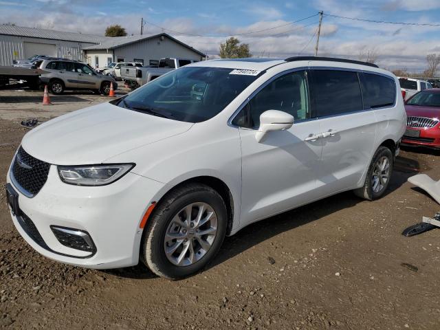  Salvage Chrysler Pacifica