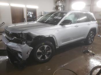  Salvage Jeep Grand Cherokee