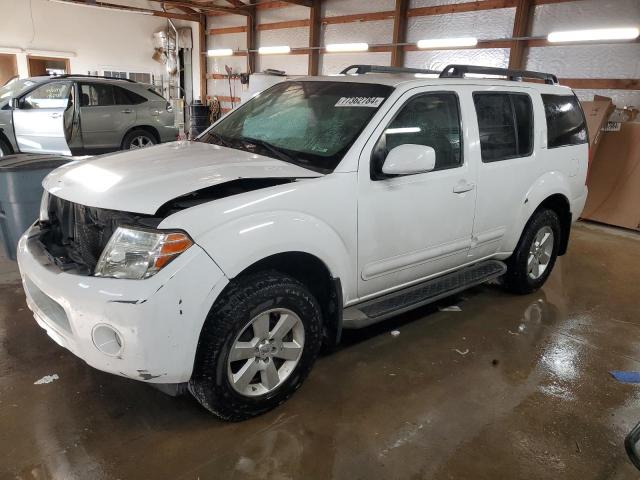  Salvage Nissan Pathfinder