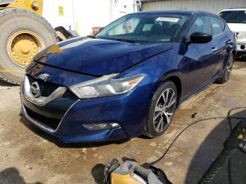  Salvage Nissan Maxima