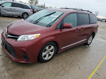  Salvage Toyota Sienna