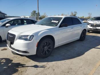  Salvage Chrysler 300