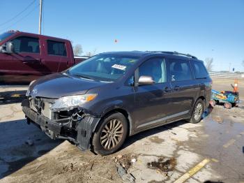  Salvage Toyota Sienna