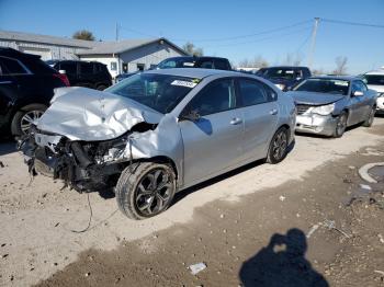  Salvage Kia Forte