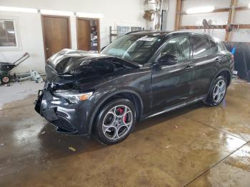  Salvage Alfa Romeo Stelvio