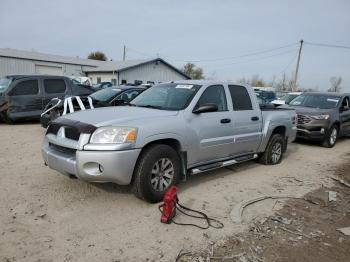  Salvage Mitsubishi Raider