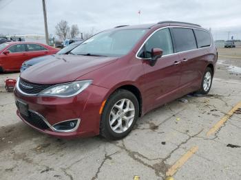  Salvage Chrysler Pacifica