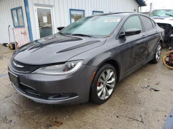  Salvage Chrysler 200