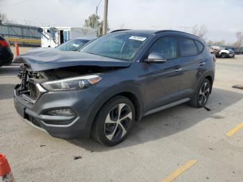  Salvage Hyundai TUCSON