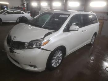  Salvage Toyota Sienna