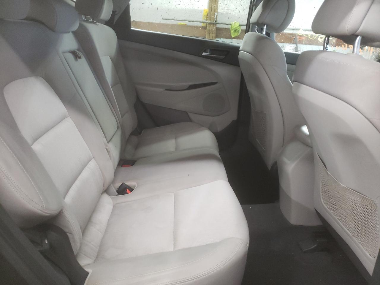 Hyundai TUCSON Limited Image 8