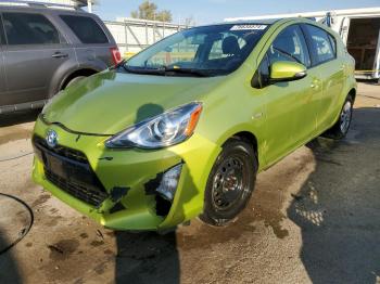  Salvage Toyota Prius