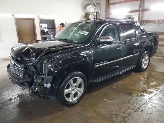  Salvage Chevrolet Avalanche