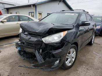  Salvage Hyundai TUCSON