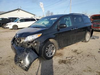  Salvage Toyota Sienna