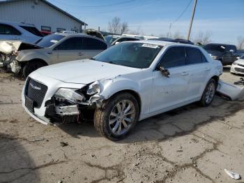  Salvage Chrysler 300