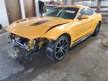  Salvage Ford Mustang