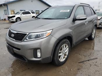  Salvage Kia Sorento