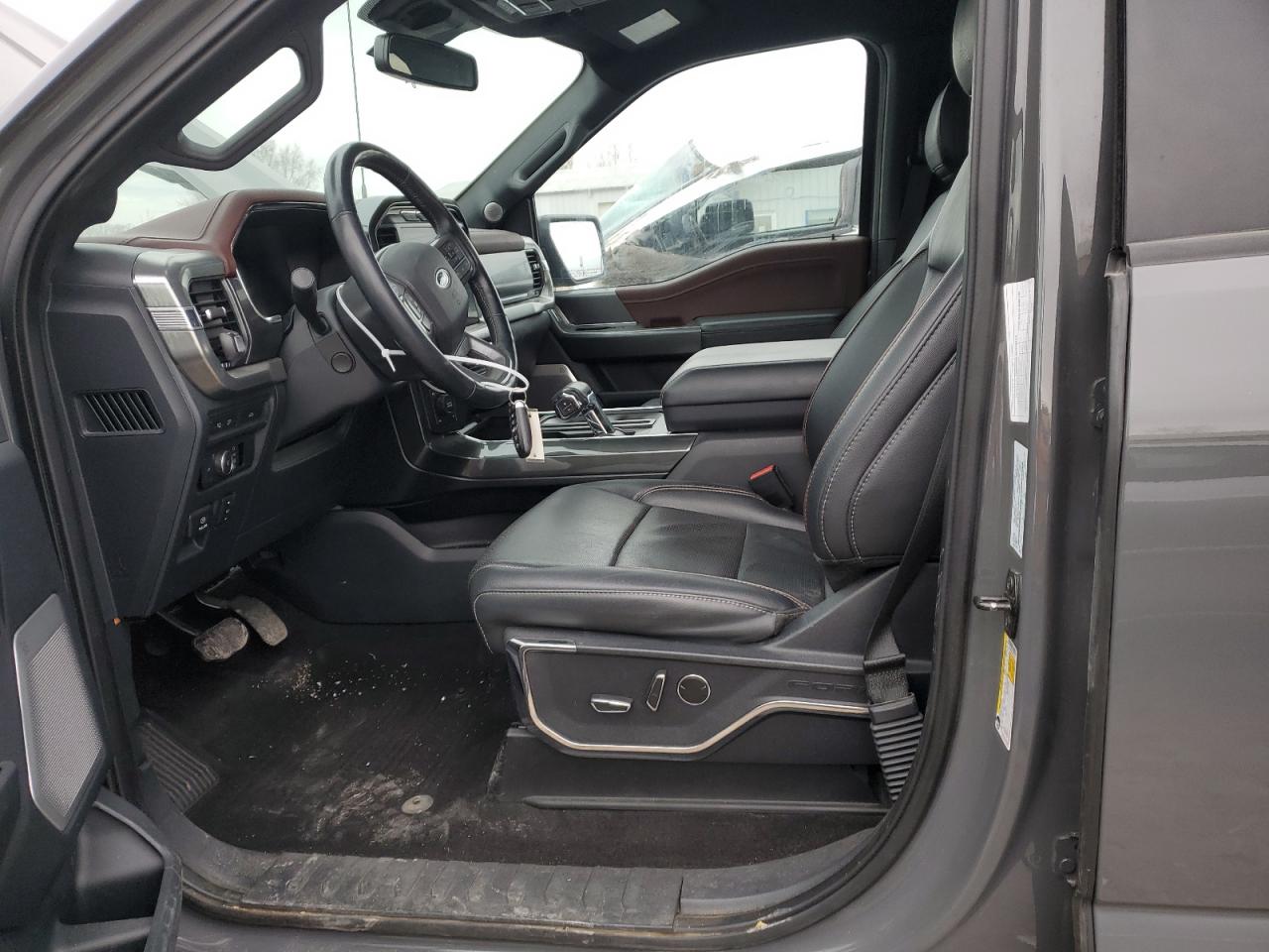 Ford F-150 Supercrew Image 6