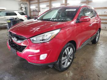  Salvage Hyundai TUCSON