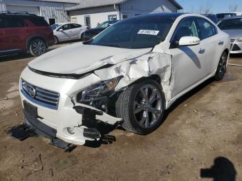  Salvage Nissan Maxima