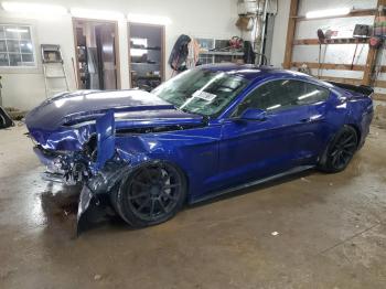  Salvage Ford Mustang