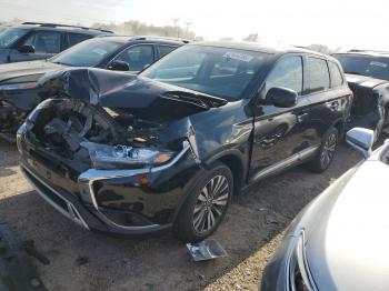  Salvage Mitsubishi Outlander