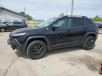  Salvage Jeep Cherokee