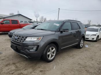  Salvage Ford Explorer