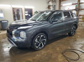  Salvage Mitsubishi Outlander