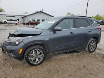  Salvage Kia Seltos