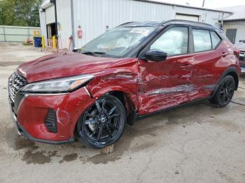  Salvage Nissan Kicks