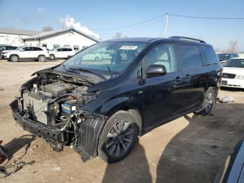  Salvage Toyota Sienna