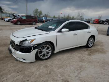  Salvage Nissan Maxima