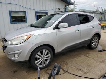  Salvage Hyundai TUCSON