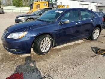  Salvage Chrysler 200
