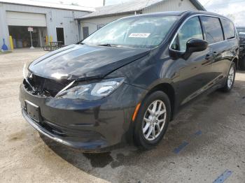  Salvage Chrysler Pacifica