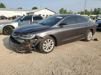  Salvage Chrysler 200