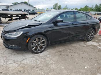  Salvage Chrysler 200
