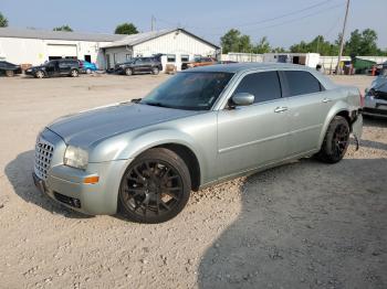  Salvage Chrysler 300