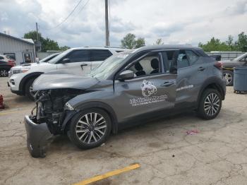  Salvage Nissan Kicks