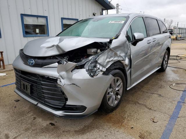  Salvage Toyota Sienna