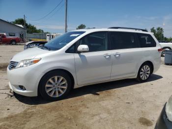  Salvage Toyota Sienna