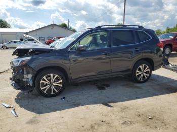  Salvage Subaru Forester