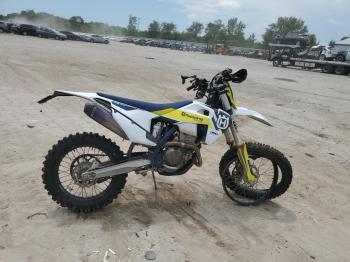  Salvage Husqvarna Motorcycle