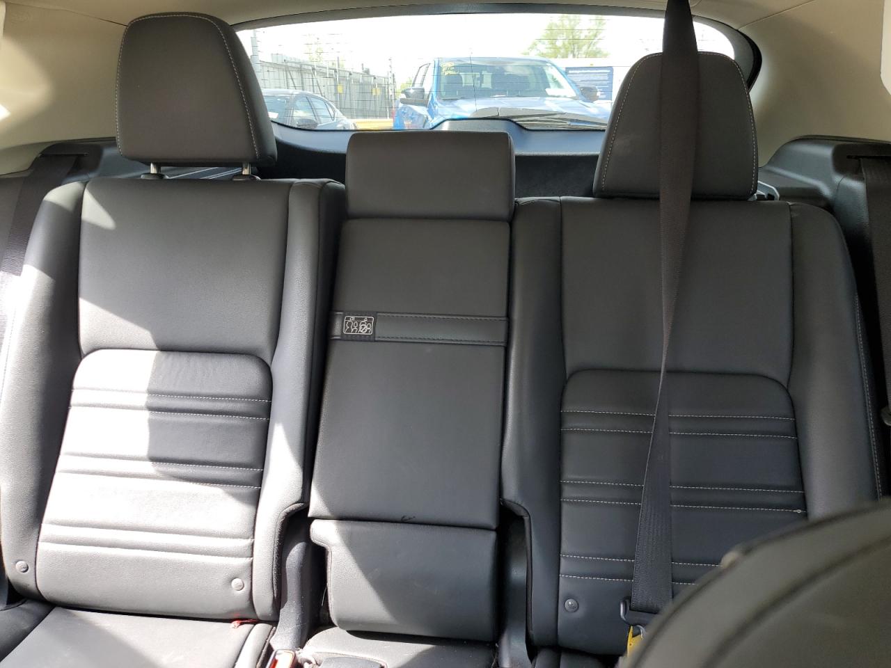 Lexus NX 200t Image 10