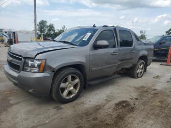  Salvage Chevrolet Avalanche